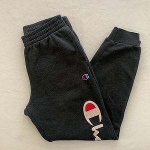 Champion kids sweatpants. Size M. Dark gray
